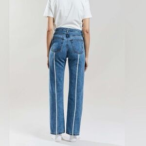 Still here jeans